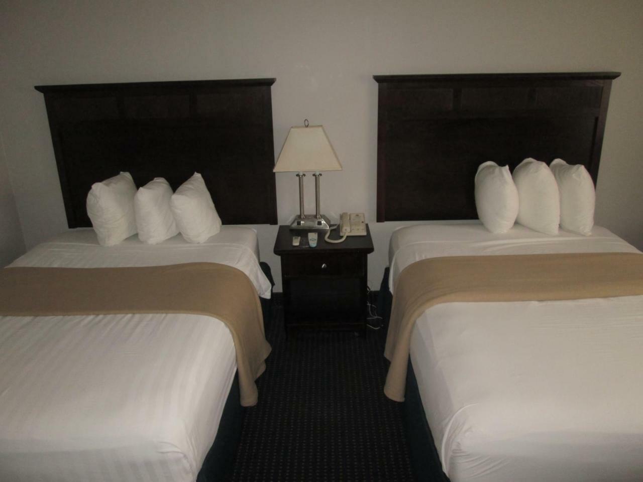 The Avenue Hotel Newark Esterno foto